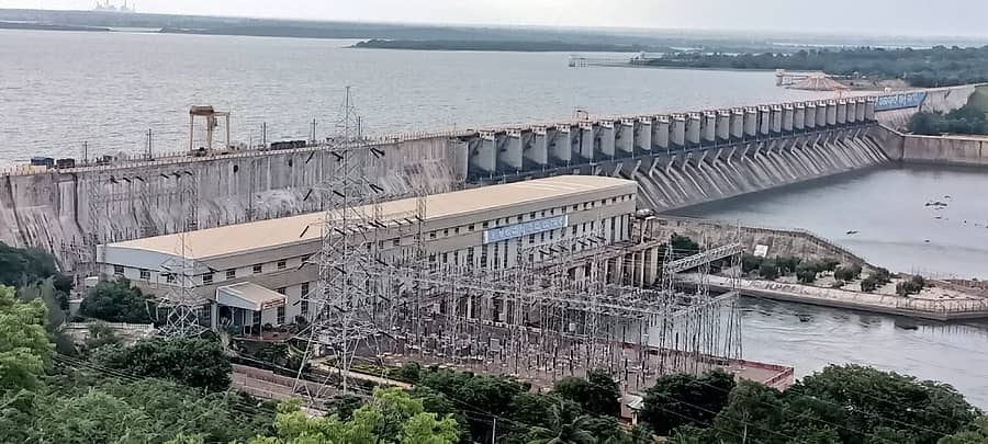 <div class="paragraphs"><p>ಆಲಮಟ್ಟಿ ಜಲಾಶಯ</p></div>